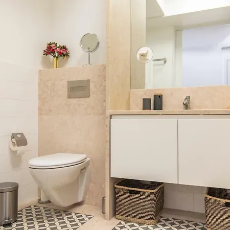 Trendy & Classic 2bedroom Apartment