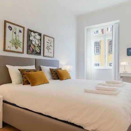 Trendy & Classic 2bedroom