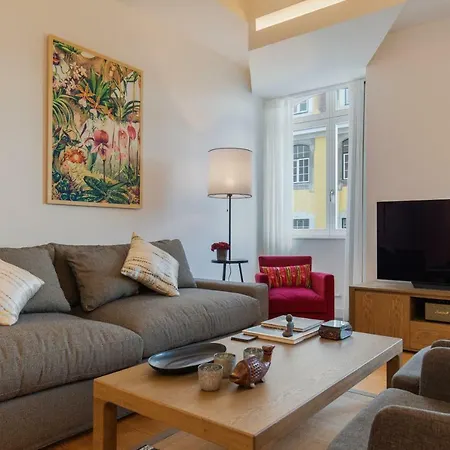 Trendy & Classic 2bedroom Apartment Lisbon