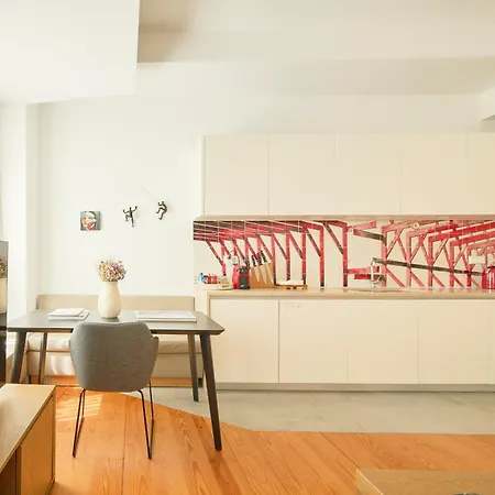 Trendy & Classic 2bedroom Apartmán *